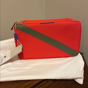 Rothy's large catchall in bright poppy. NWT. Retired